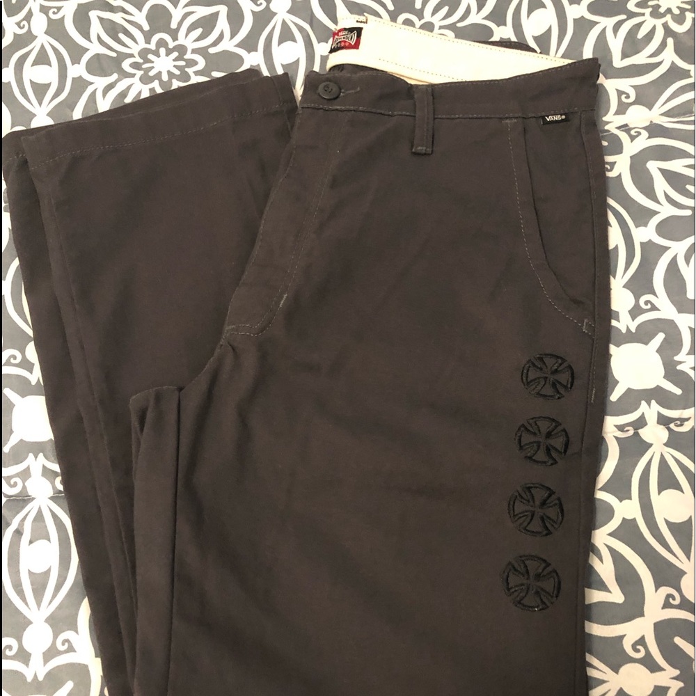 VANS x INDEPENDENT worker wear chinos!